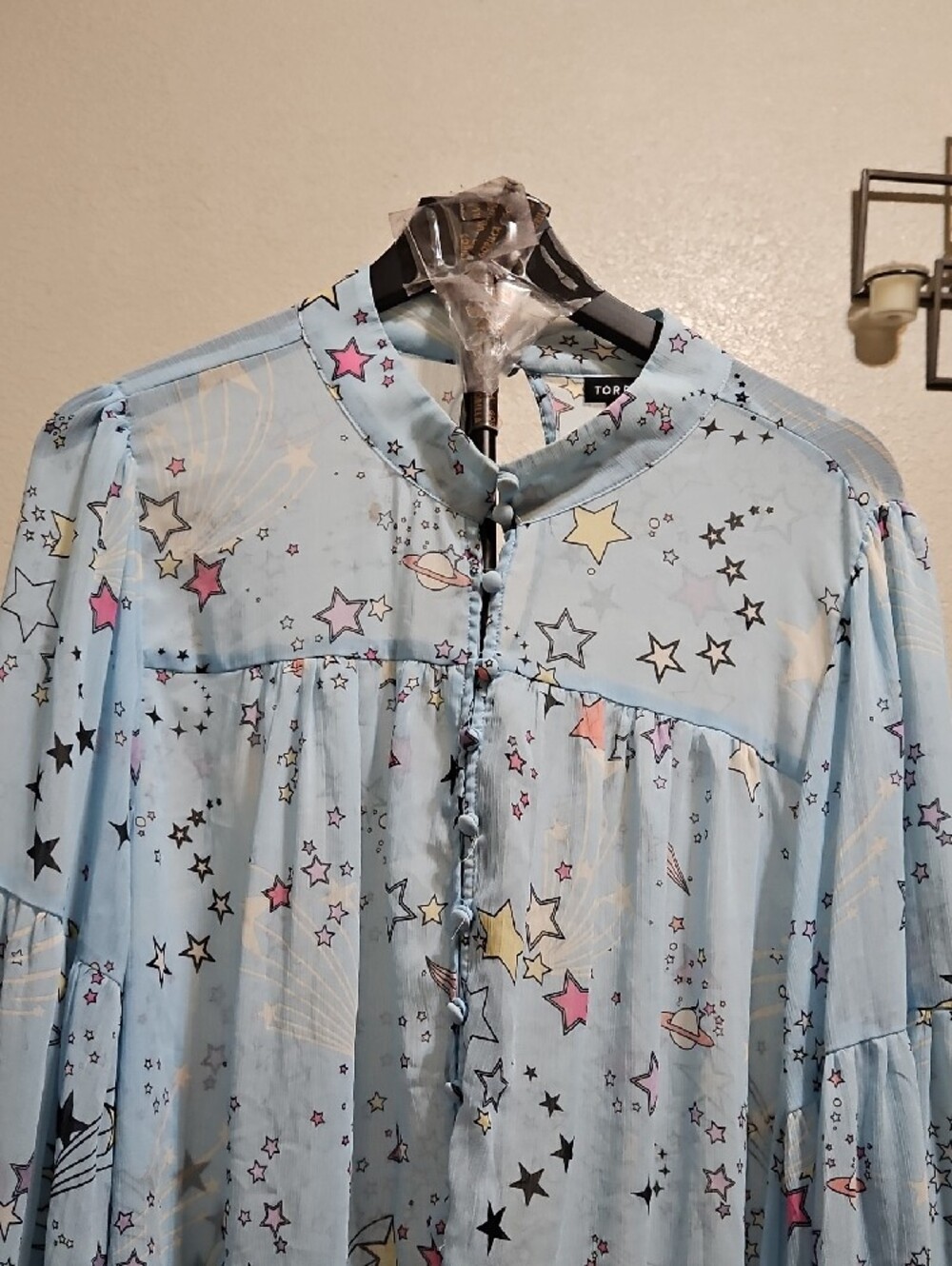torrid Light Blue Celestial Starprint Peasant Blouse - Picture 2 of 7